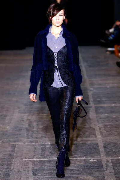 Look 8